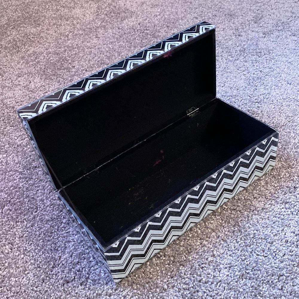 Chevron Print Acrylic Box